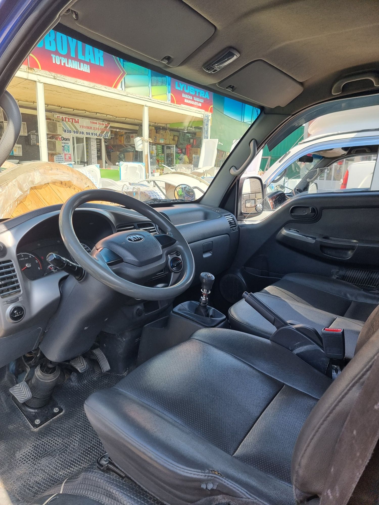 Kia bongo 1.2tonna sotiladi