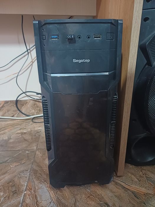 Vând acest calculator