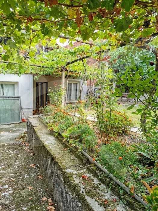 Продава се Къща в с. Брестовица, Област Пловдив - 54 кв.м за 686 €/кв.м - Снимка #1