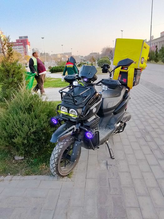 Skuter 150 kub, tank 2 , yangiday  800 km yurgan