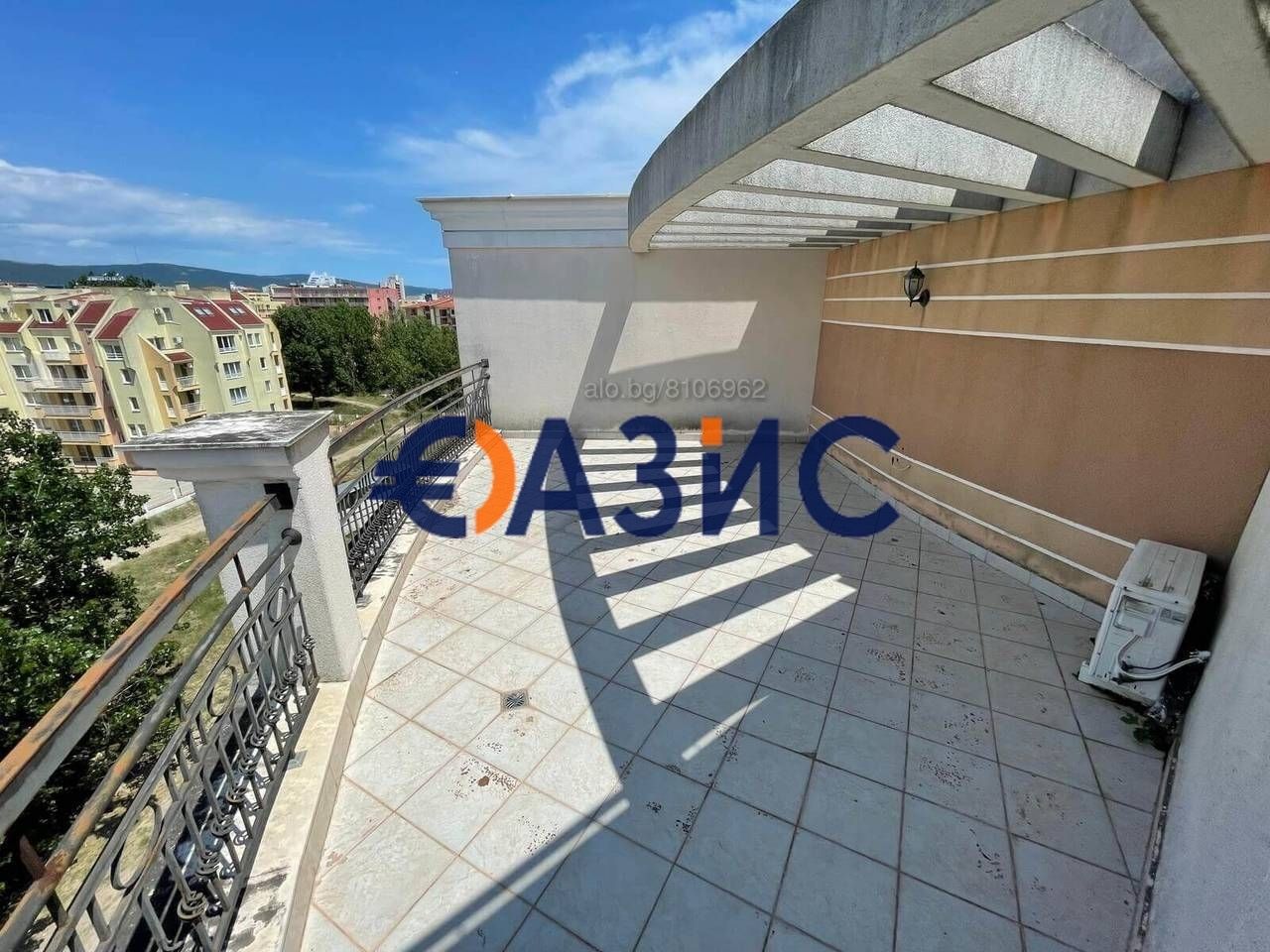 Продава се Двустаен апартамент в к.к. Слънчев бряг - 86 кв.м за 582 €/кв.м - Снимка #12