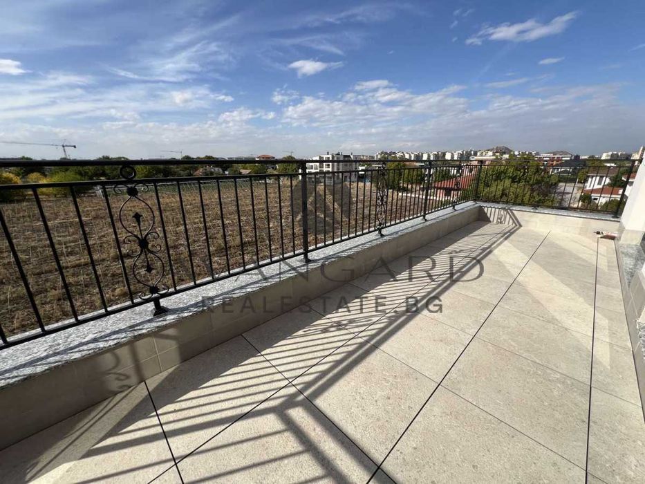 Продава се Тристаен апартамент в Пловдив, Беломорски - 145 кв.м за 1139 €/кв.м - Снимка #13