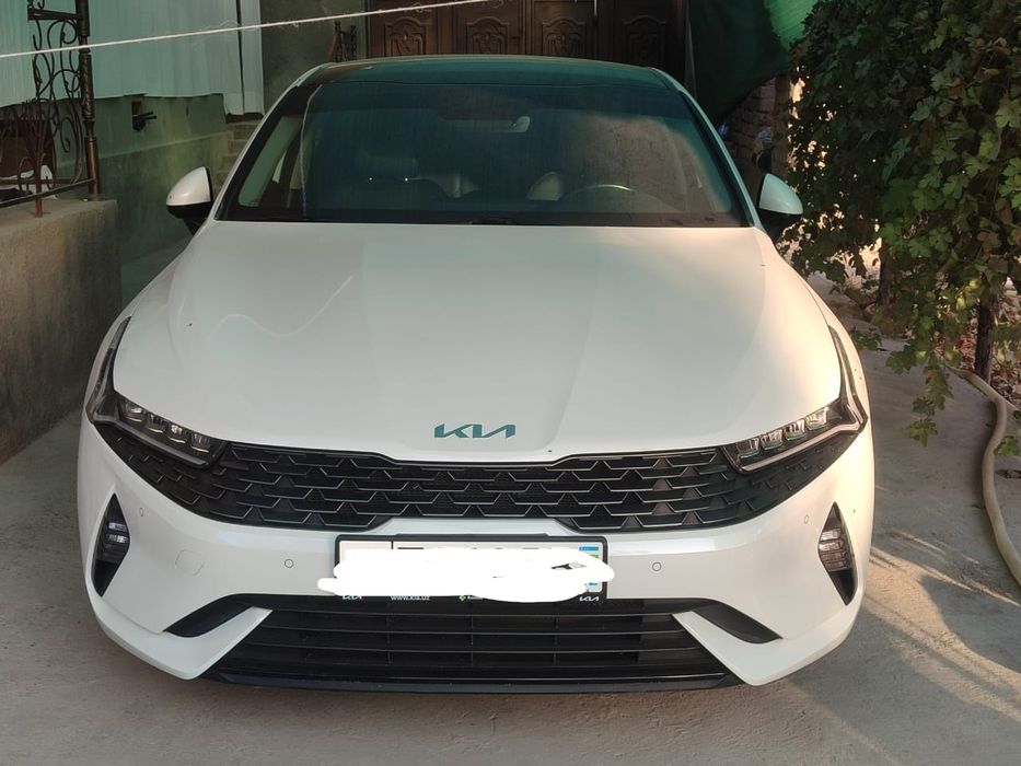Kia k5 2023 yil oq 61600 km   kelishamizz