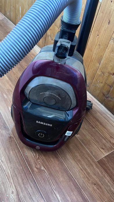Продаю пылесос samsung