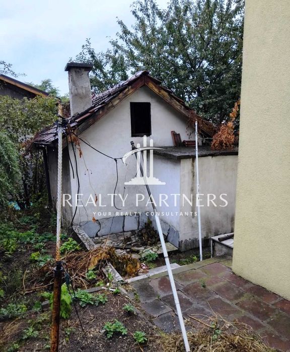 Масивна къща в Кв. Клепало на гр. Перник