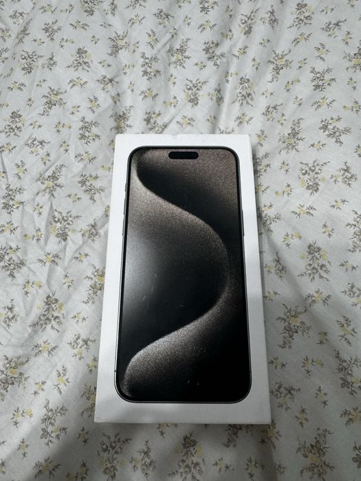 продам 15 про макс титан титан цвет