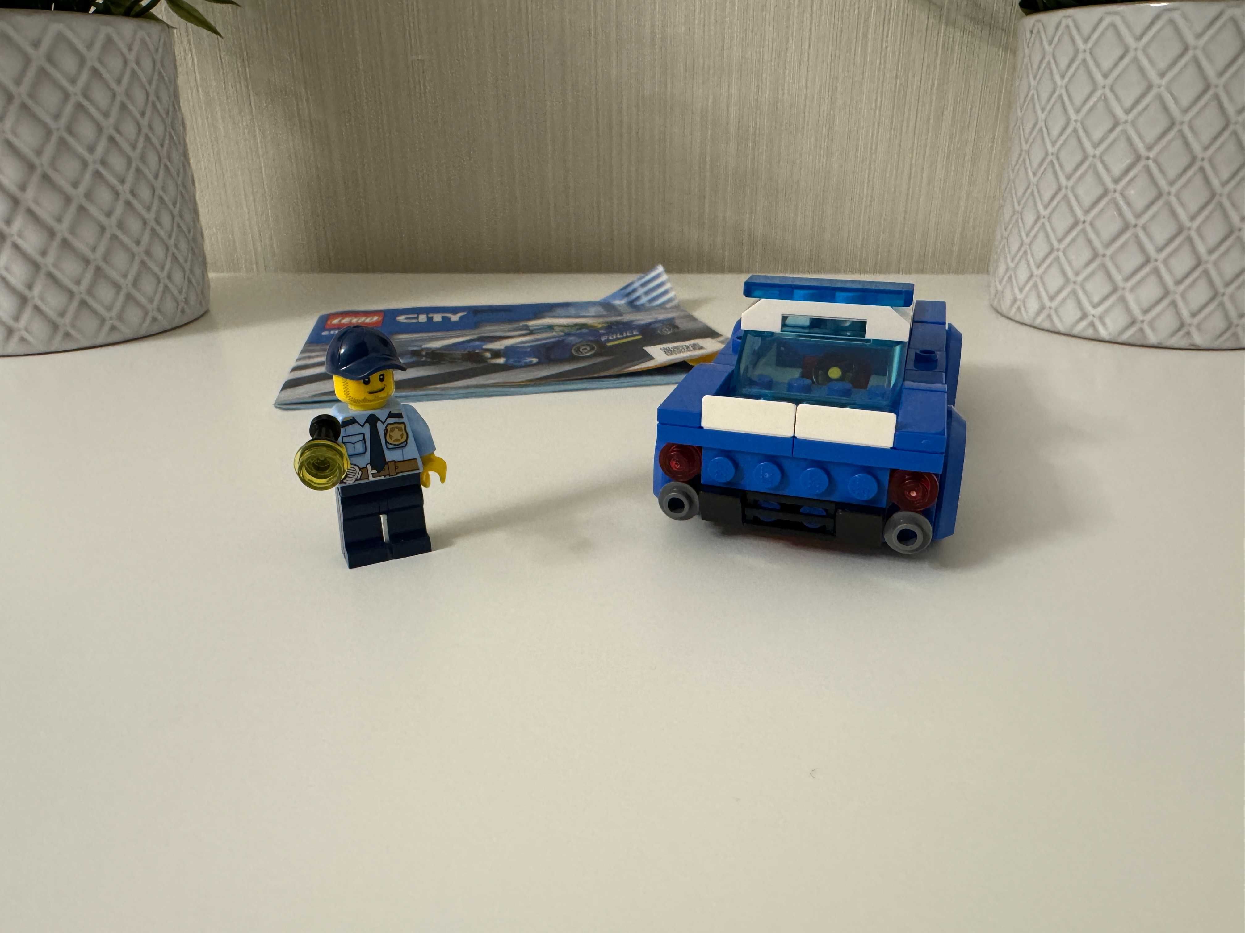 LEGO City - Masina de politie 60312, 94 piese