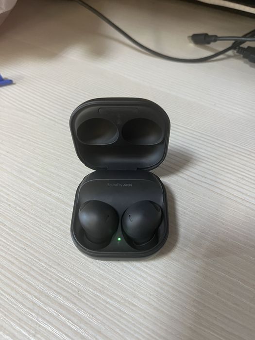 Наушники Samsung Buds2 Pro черные б/у