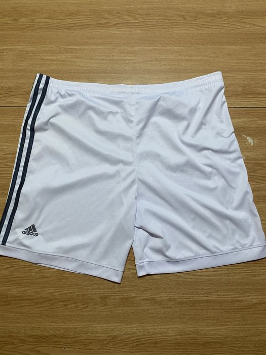 Pantaloni de fotbal scurti Real Madrid Adidas