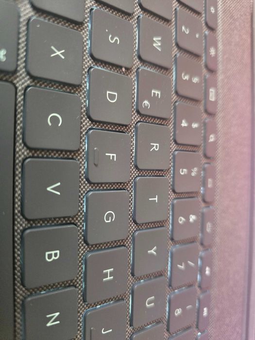 Husa Logitech Combo Touch iPad Pro 12.9 inch (5th & 6th generation)