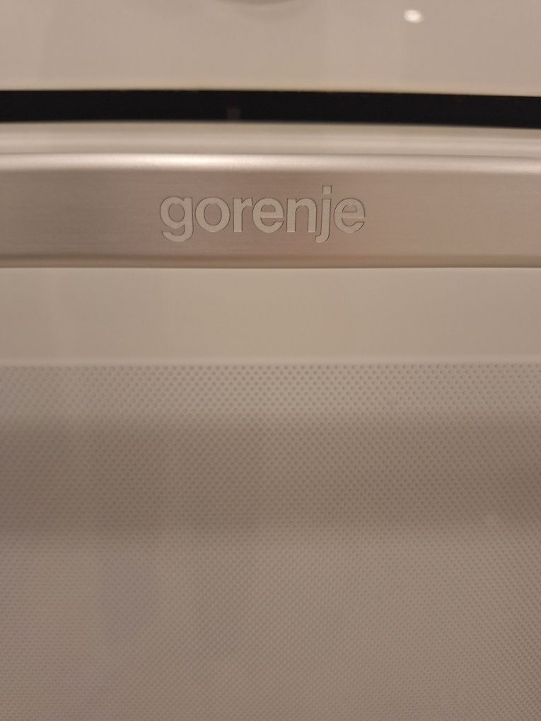 Фурна за вграждане gorenje