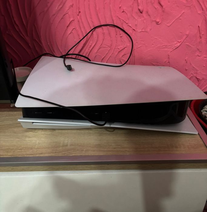 Playstation 5 disc edition cu controller si 5 jocuri premium