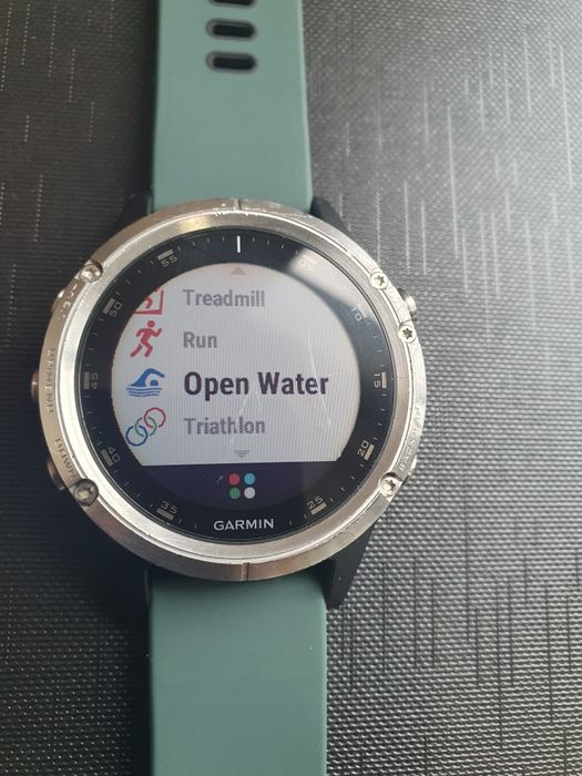 Часовник Garmin Fenix 5Plus