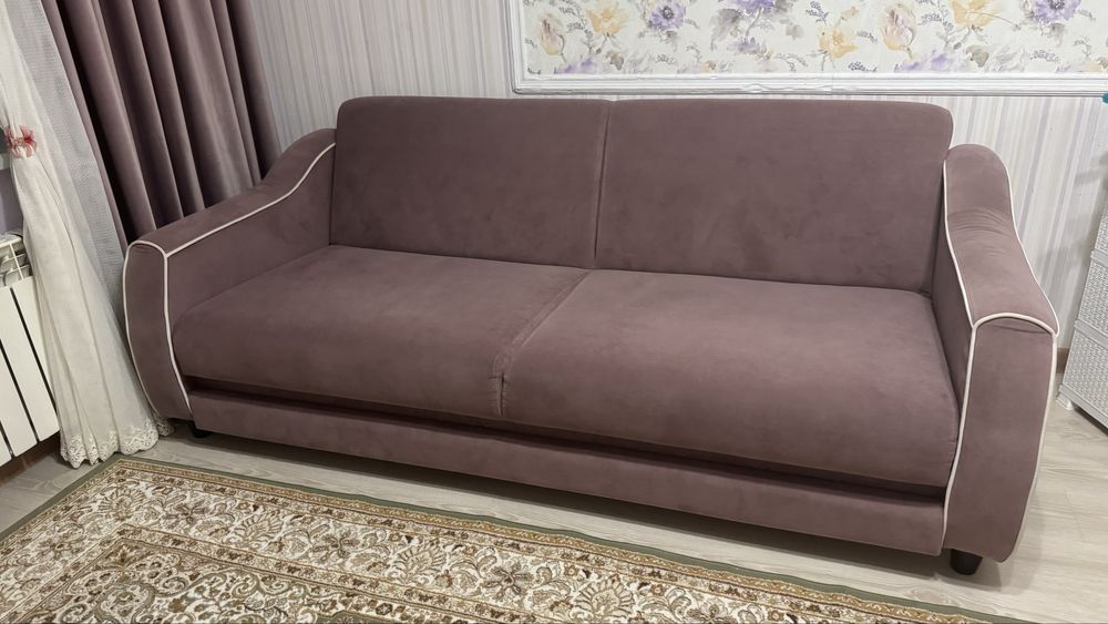 Диван в отличном состояние