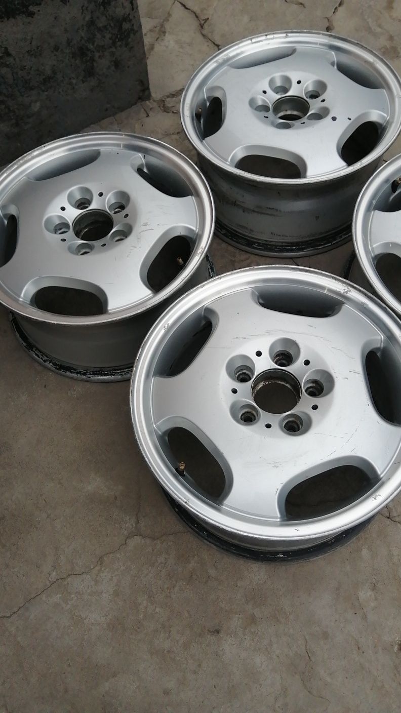 Продам диски на мерс R 16
