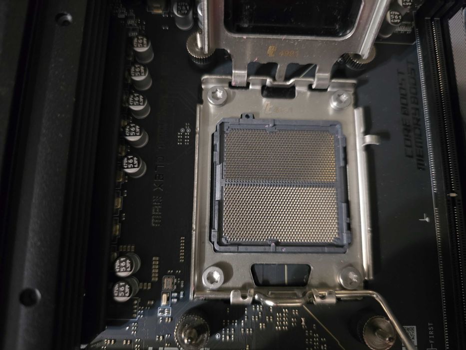 Дъно - mag x870 tomahawk wifi + рамG.SKILL Trident Z5 RGB 32GB 8000kit