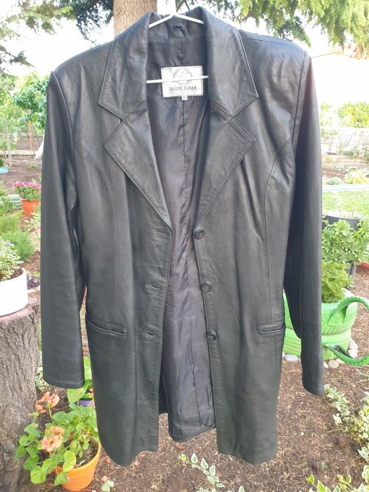 Дамско кожено яке