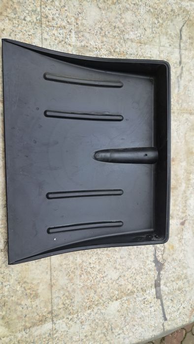 Lopată pentru zăpadă