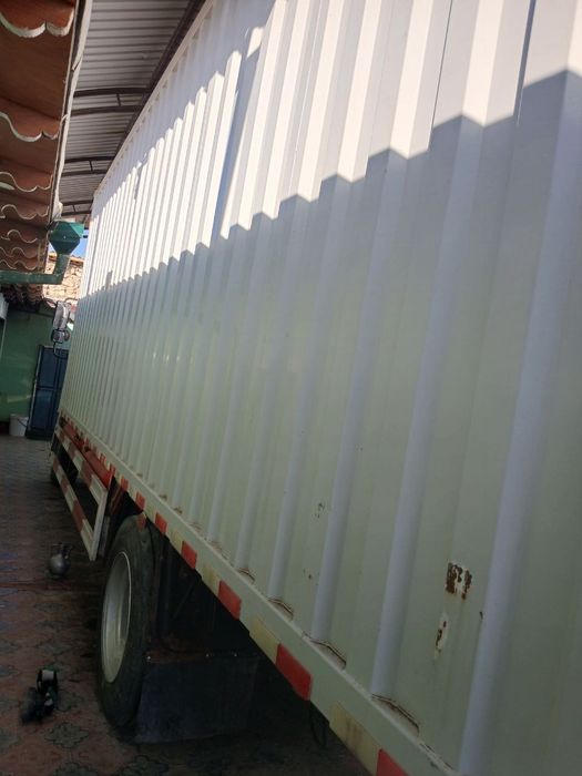 Йук автомабил сотилади