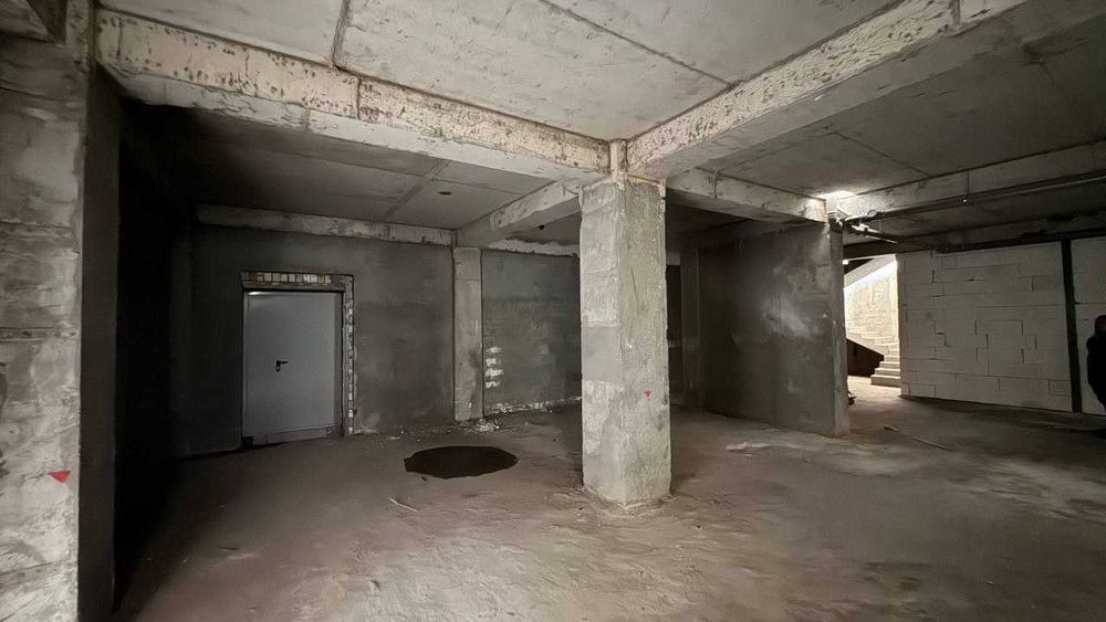 Продаётся помещение 577+240м2=817  Мирабад Glamour бутик (A10 (5))