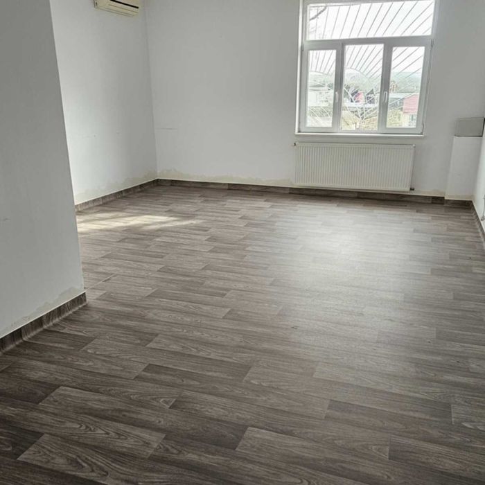 Linoleum pentru trafic intens, model parchet