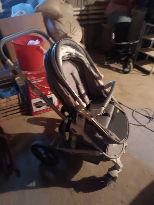 Коляска сотилади автокреслоси хам мавжуд