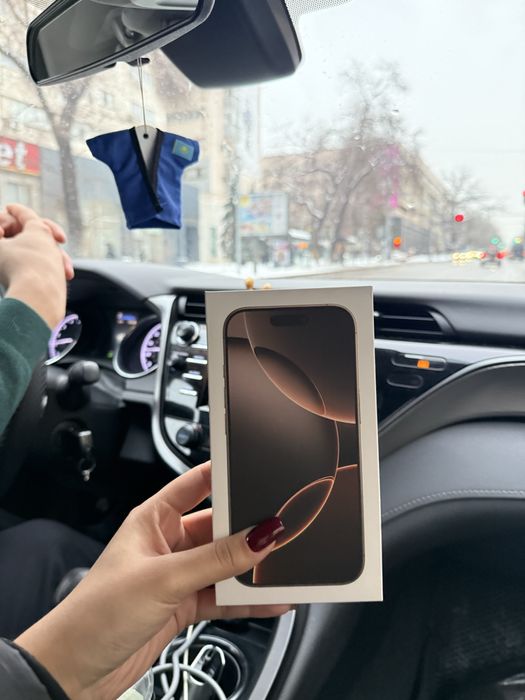 iPhone 16 pro (256 гб)