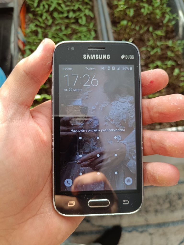 Продам Samsung galaxy j1 mini,2/16