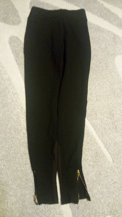 Pantaloni fitness de la Zara, marimea S