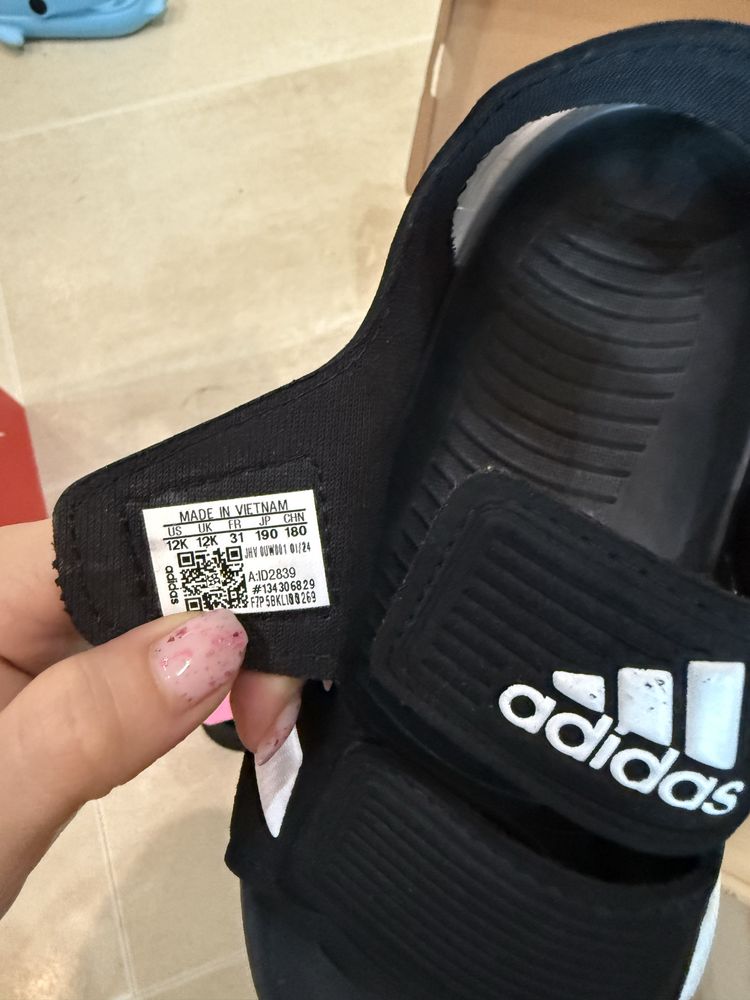 Детски сандали на ADIDAS