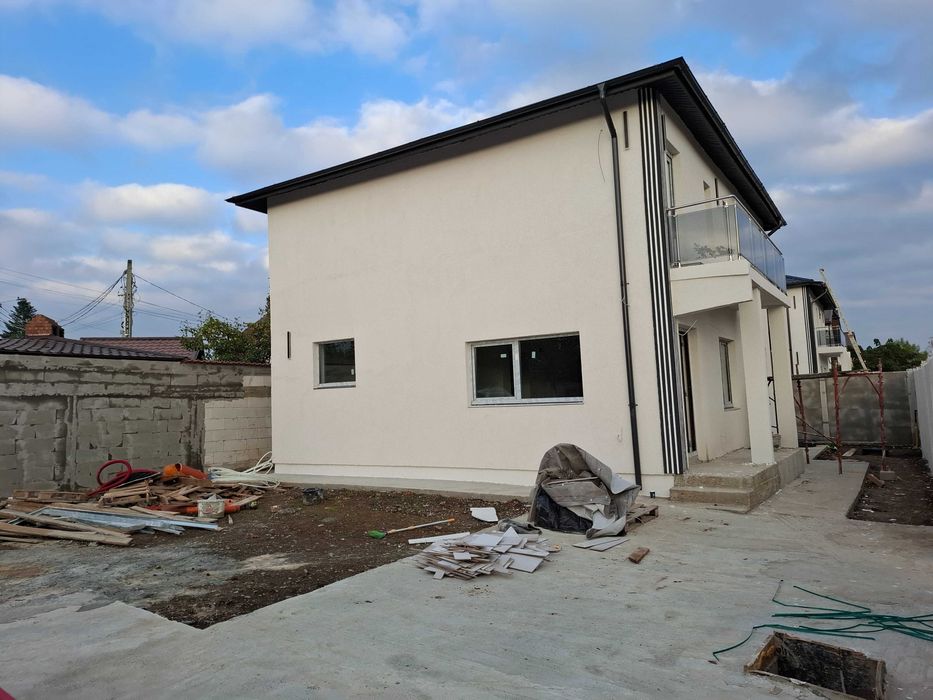 Pantelimon Ilfov,p+1,4camere,2 bai,300mp,acces asfalt,comision 0%