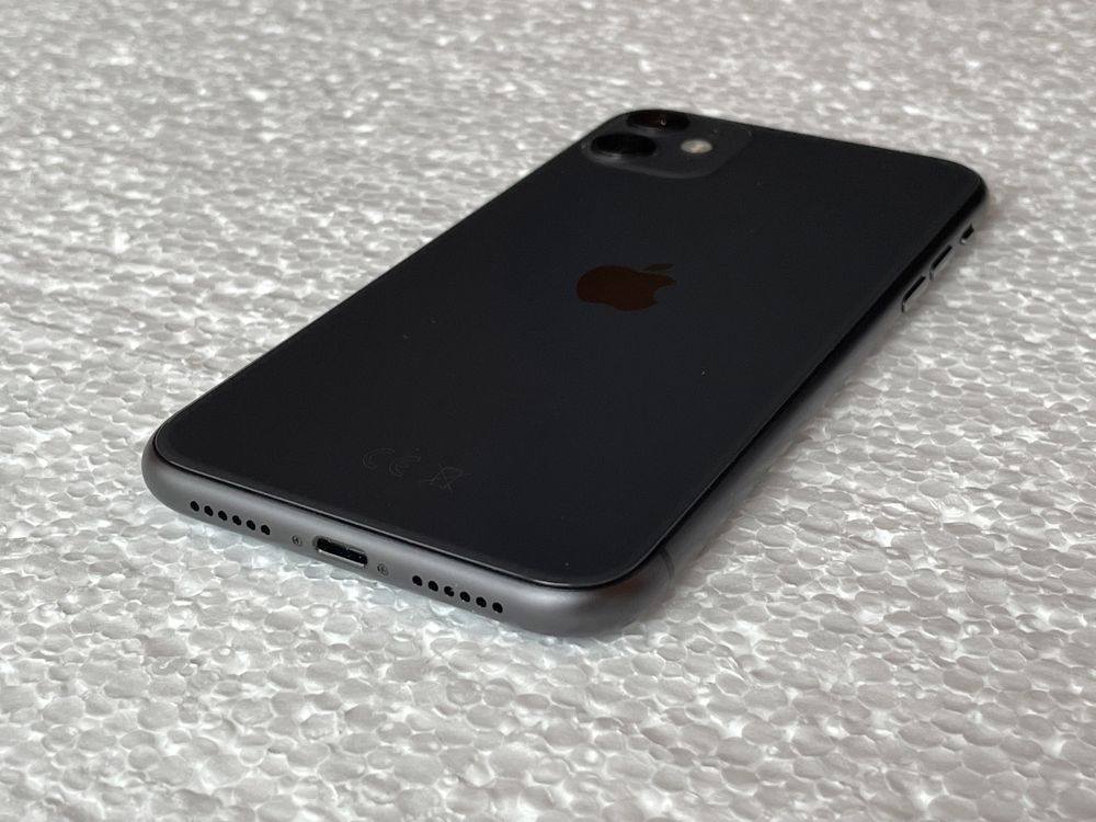 iPhone 11 128Gb Black Neverlocked 93% viata bateriei