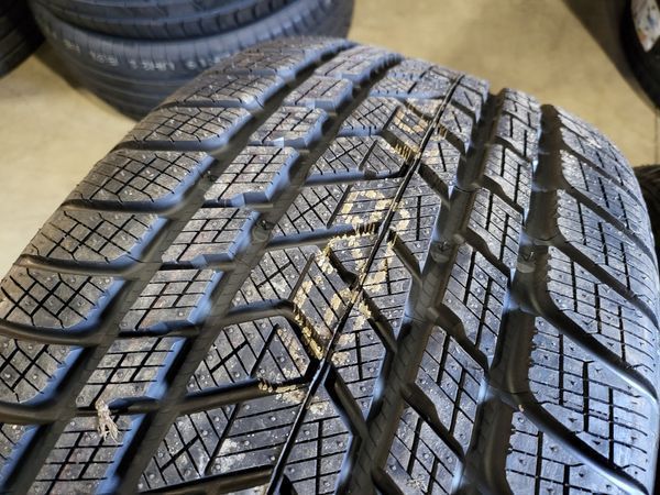 285/40/20 PIRELLI 2бр