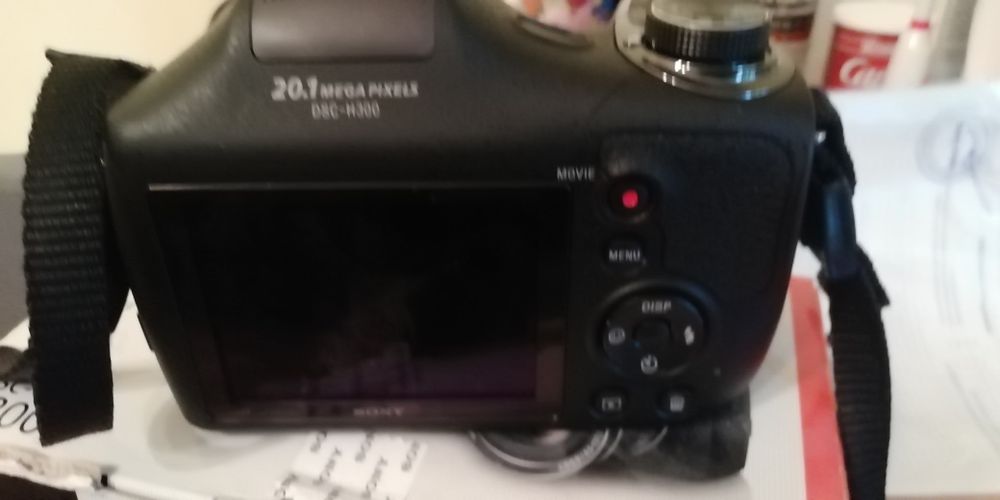 Фотоапарат SONI DSC H300