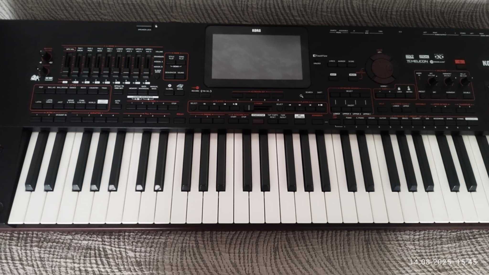 Korg pa4x 61 като нов