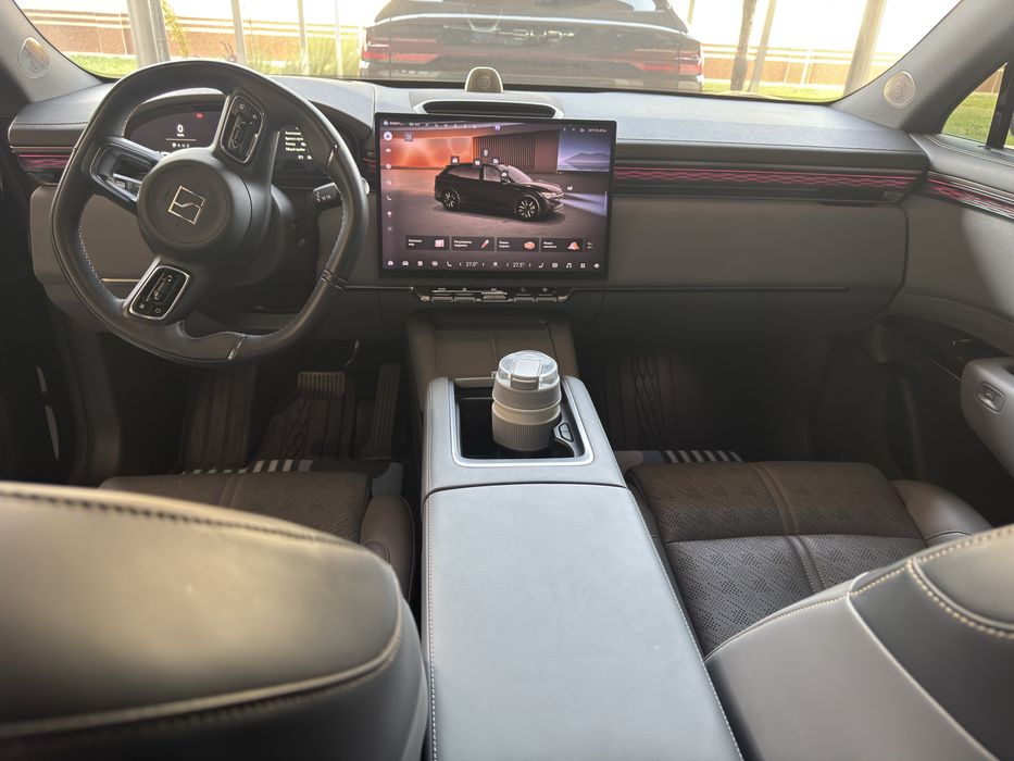 Zeekr 7X dop opsiya 2 ta motorli en fuli 710 km