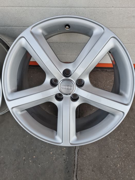 Оригинални джанти за АУДИ AUDI Q5 R19 5x112 ET39 8J
