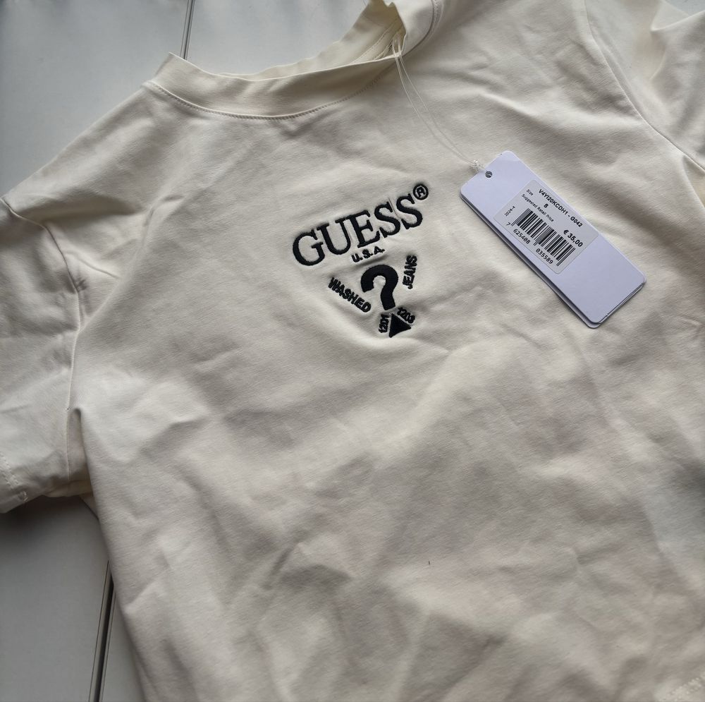 Бяла тениска GUESS