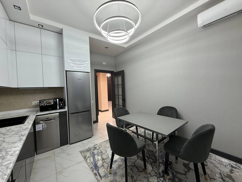 Аренда квартиры  ЖК "Uzbеgim"
1 000 $/мес

• 3 комнаты
• Этаж: 9 из 1