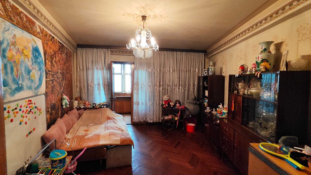 4-х Комнатная квартира на Буюк Ипак Йули 124кв.м.