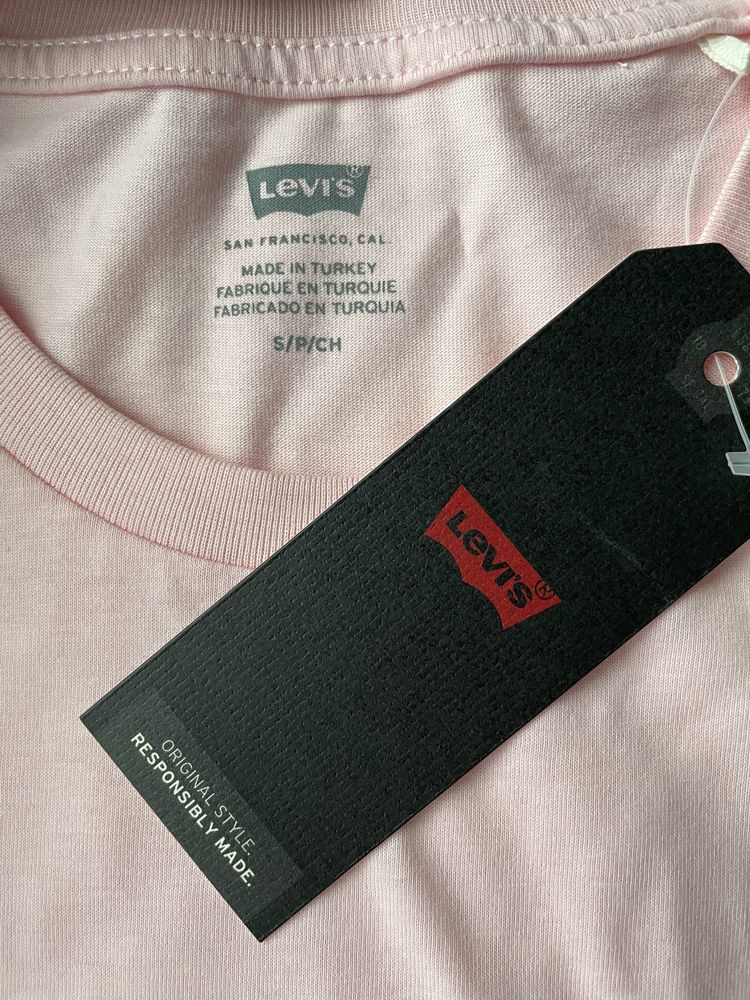 Розова тениска Levi’s