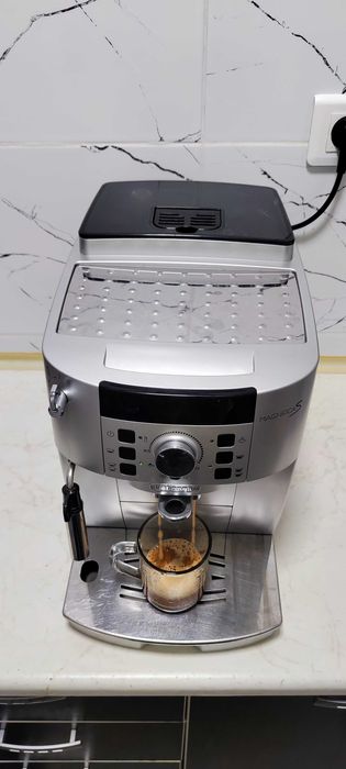 Espressor Automat DeLonghi Magnifica S ECAM 22.110 Aparat Cafea Boabe