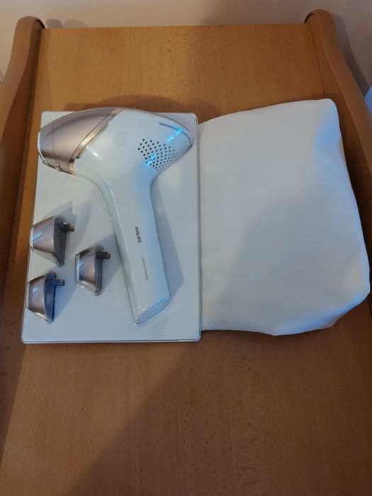 Фотоепилатор PHILIPS Lumea BR1956