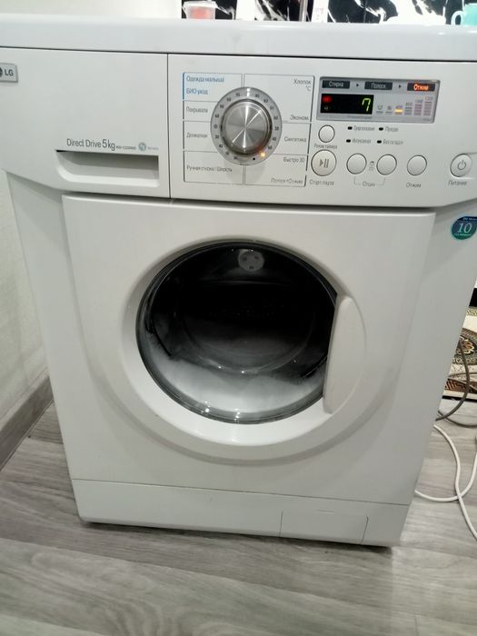 Продам стиралку lg