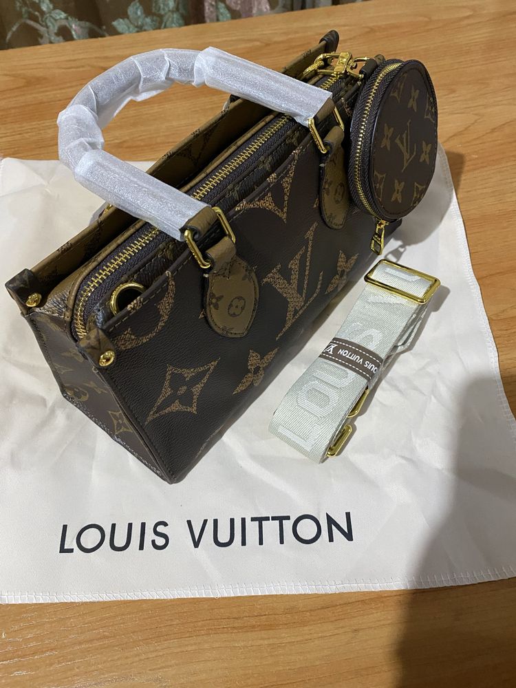 Сумка Louis Vuitton OnTheGo East West