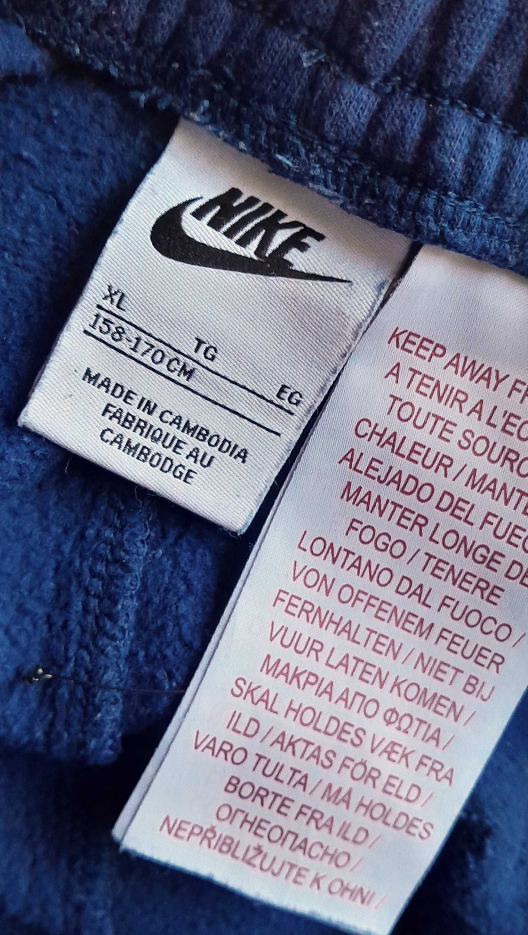 НОВО Nike Club Fleece Pants долнище S