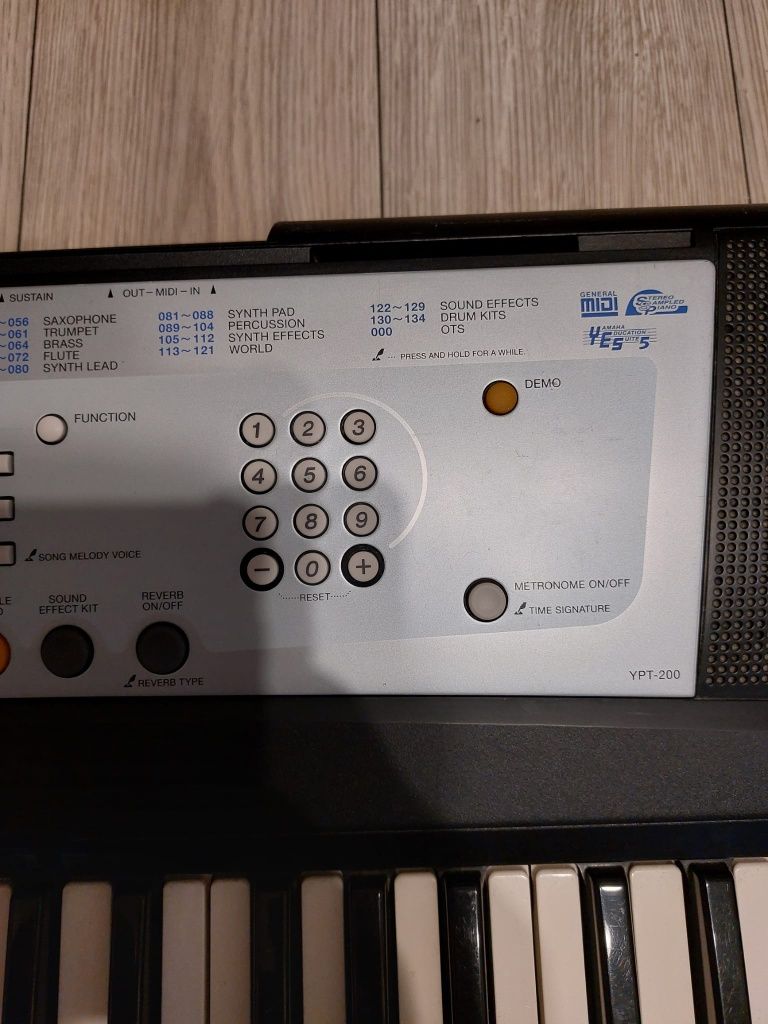 Vand Orga / Pian Tastatura Muzicala Yamaha ypt 200