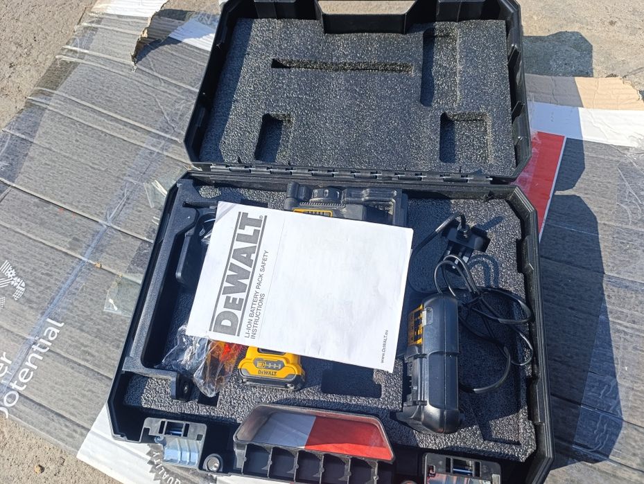 Лазерен нивелир Девалт / DeWALT