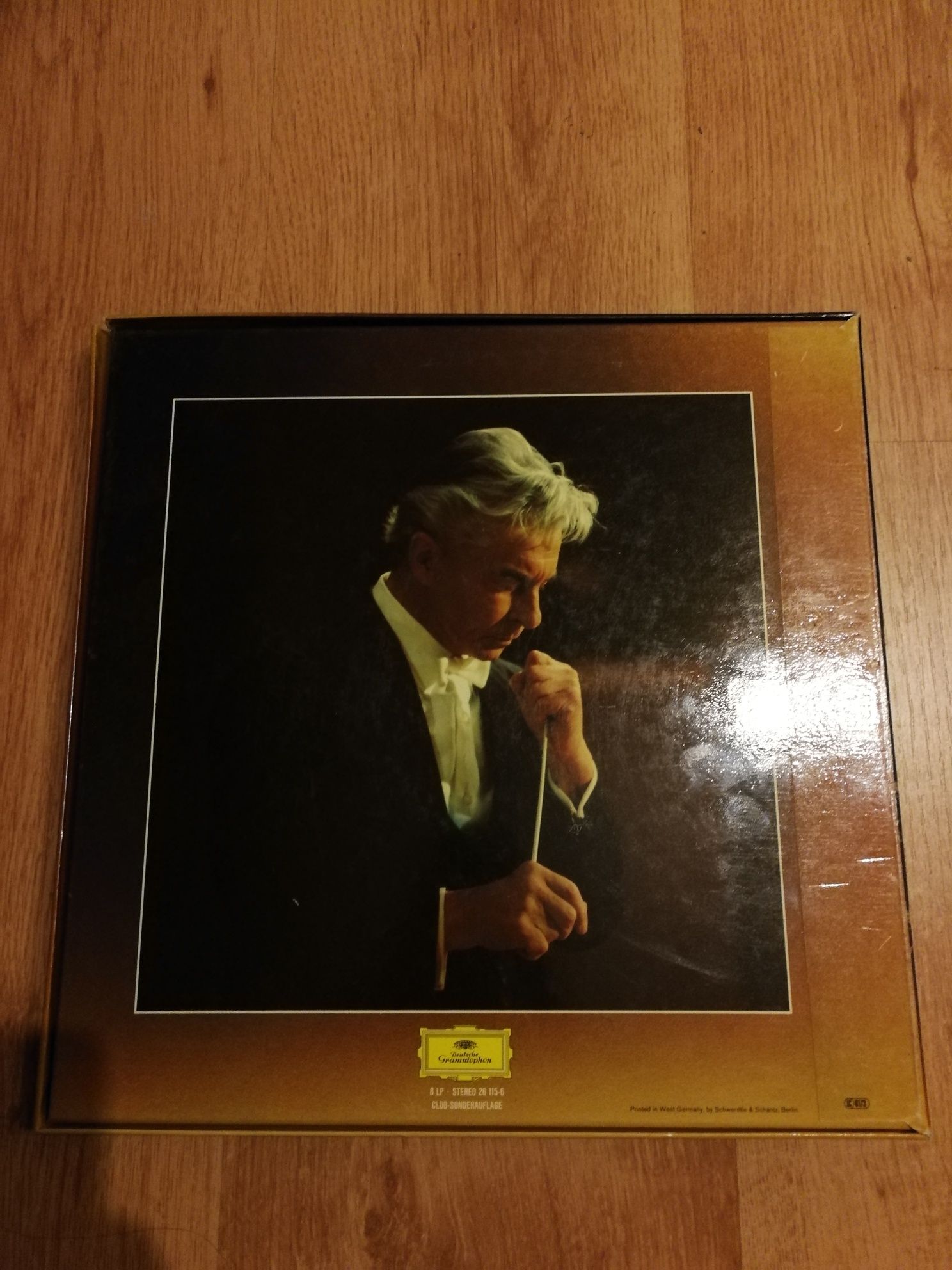 Vând set viniluri Beethoven 9 Symphonien Karajan Berliner Philharmonik