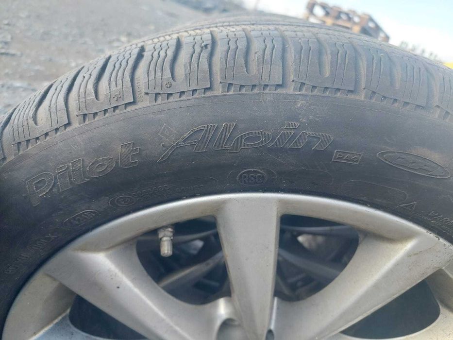 Vand Roti complete 245/50 R18